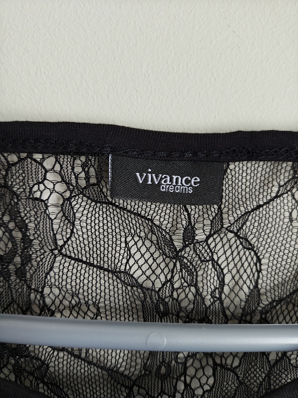 Black Lace Short-Sleeve Pajama Set with Lounge Pants - Picture 6 of 12